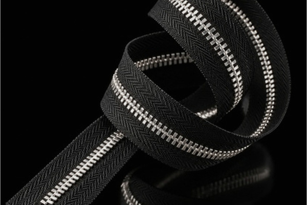 Fermeture � glissi�re aluminium